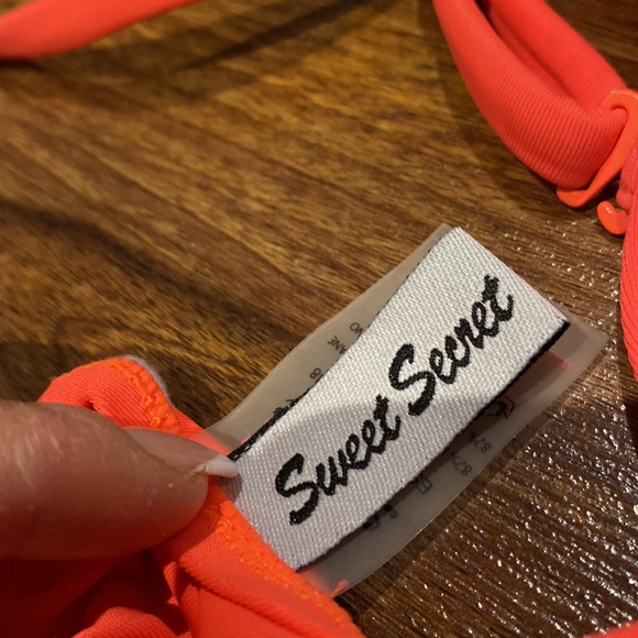 Like new (worn once ) - Picture 3 of 5